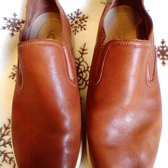 UGG Men's Slip-ons!! - Picture 9 of 9